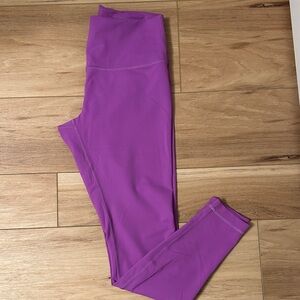 Lululemon Wunder Train HR Tight 28” leggings size 10